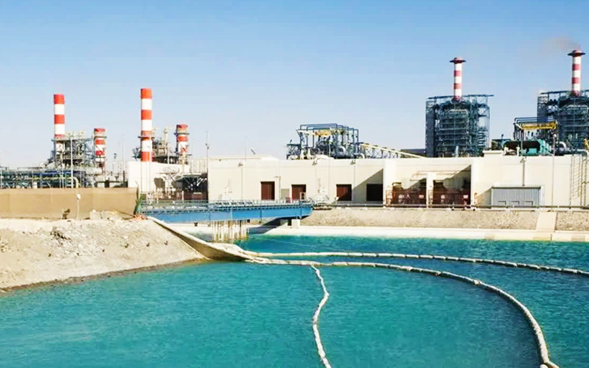 الاشتغال على إنجاز دراسات لتحلية المياه المالحة بالأقاليم الجنوبية للمملكة