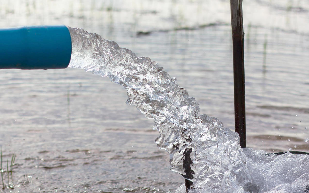 التوقيع على عقود امتياز لتثمين استعمال الماء وحسن استغلاله بحوض سبو