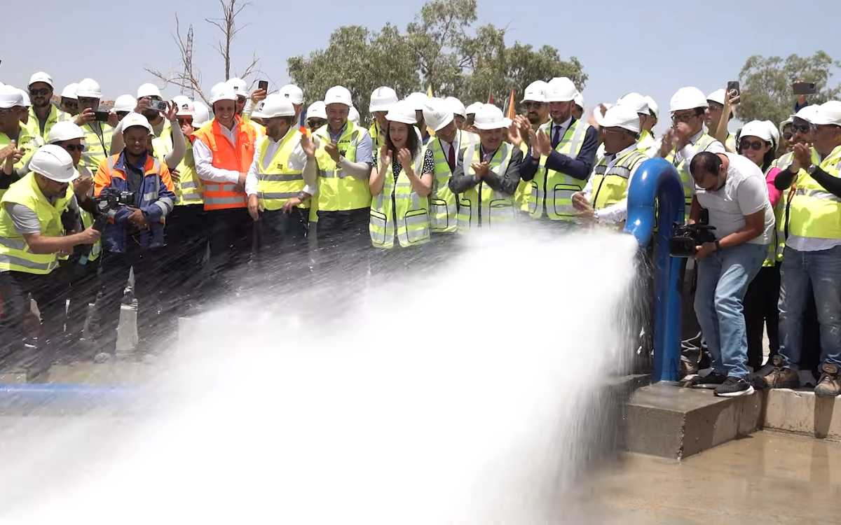 شركة “OCP Green Water” تنجح في تشغيل أنبوب لنقل المياه المُحَلَّاة من الجرف الأصفر إلى خريبكة