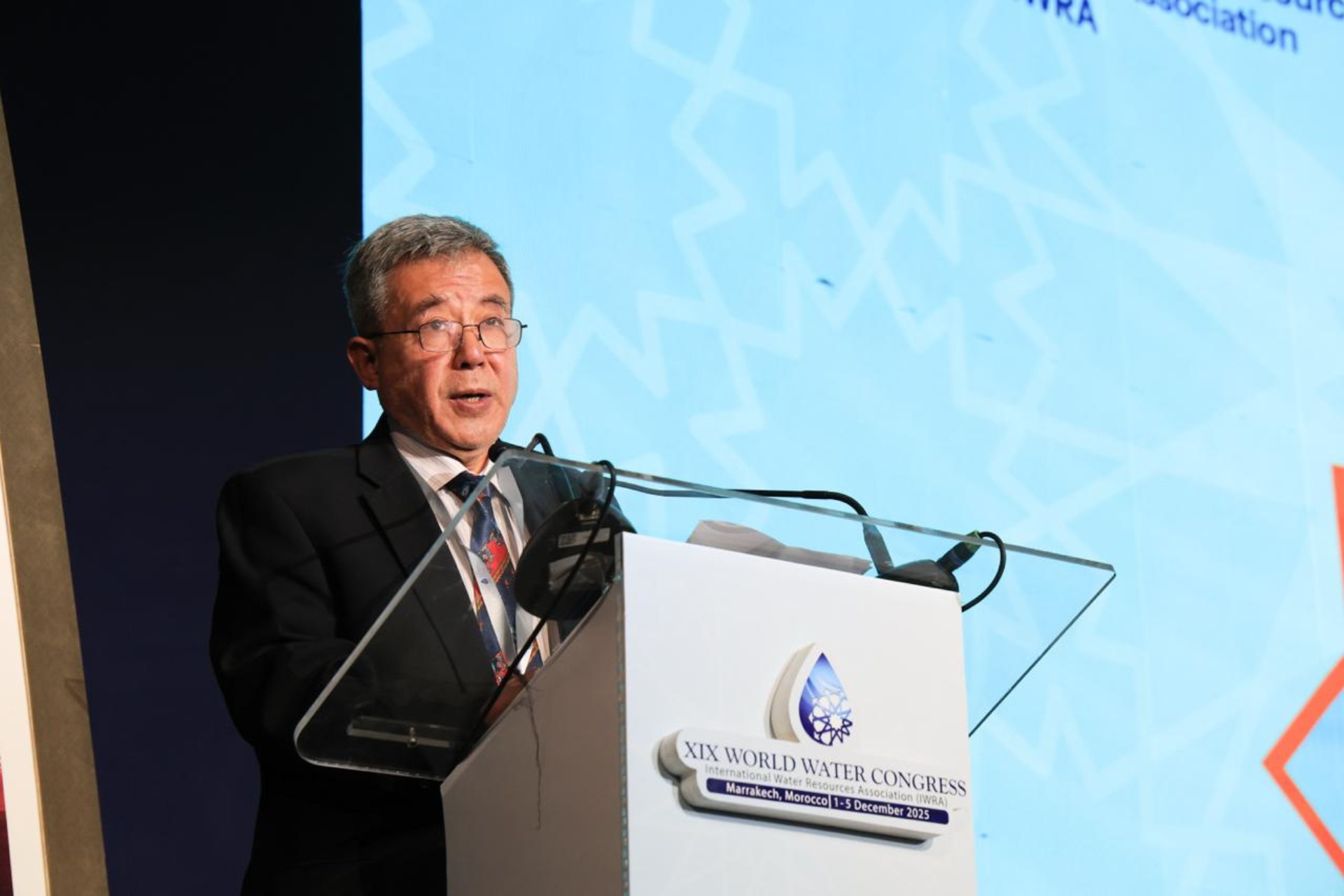 رئيس الجمعية الدولية للموارد المائية يبرز ريادة المغرب في مجال تدبير الماء