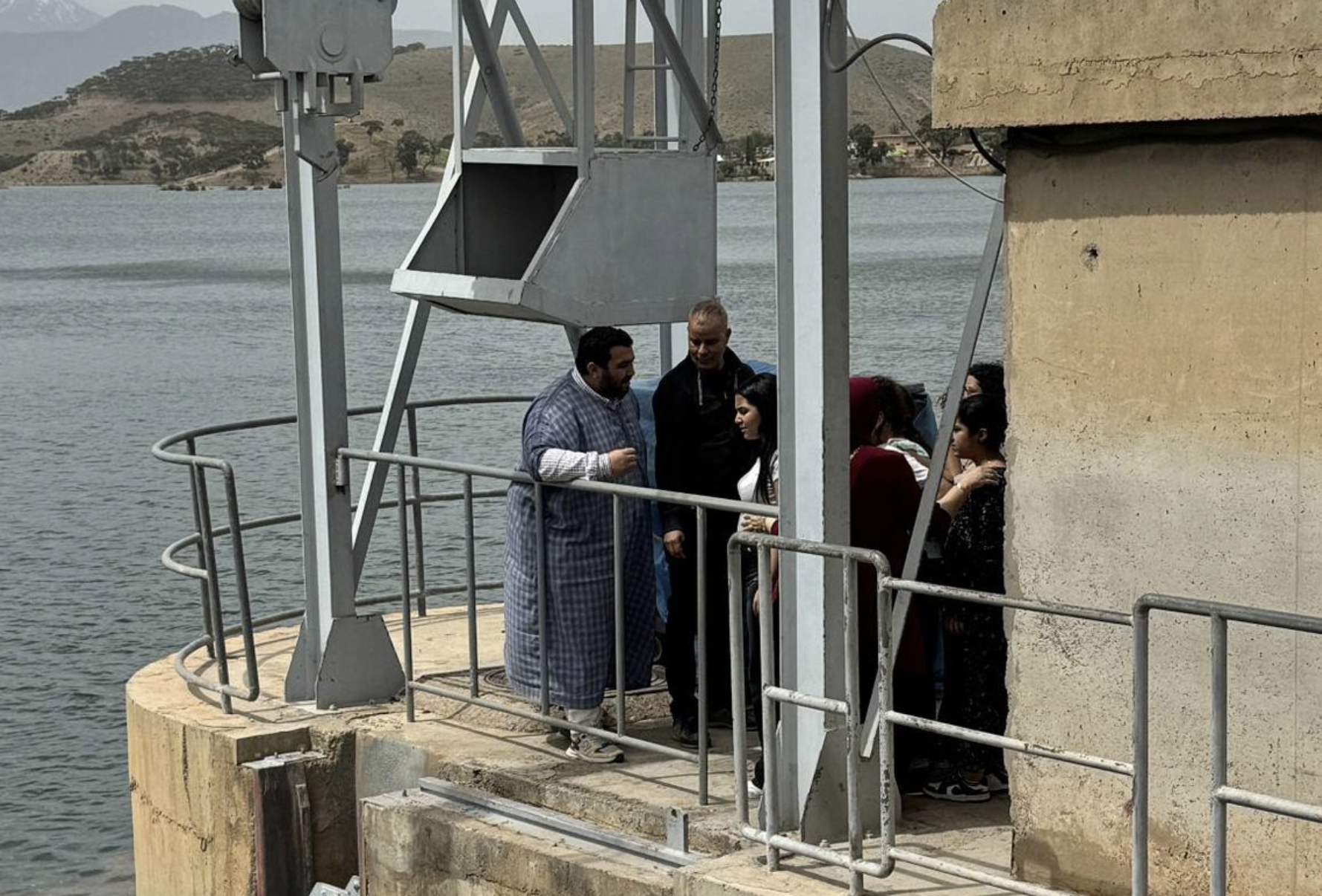 وكالة حوض تانسيفت تنظم زيارة لفائدة تلاميذ بمراكش إلى سد لالة تاكركوست