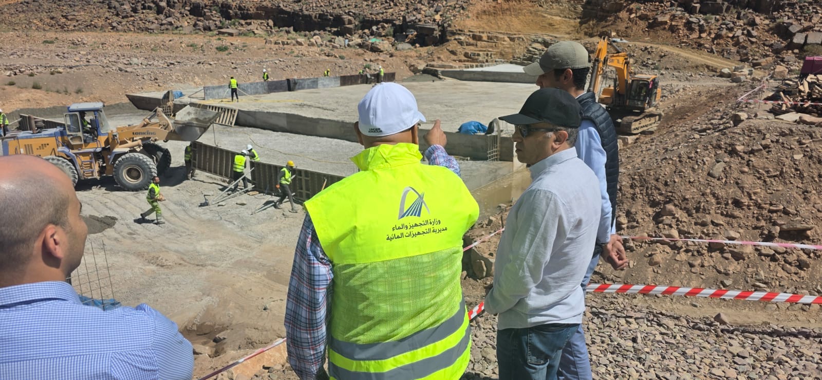 إقليم تنغير.. إجراء زيارة ميدانية لتتبع تقدم أشغال سدَّيْ خنك معيدر وأمسعد لتعزيز الموارد المائية بالمنطقة