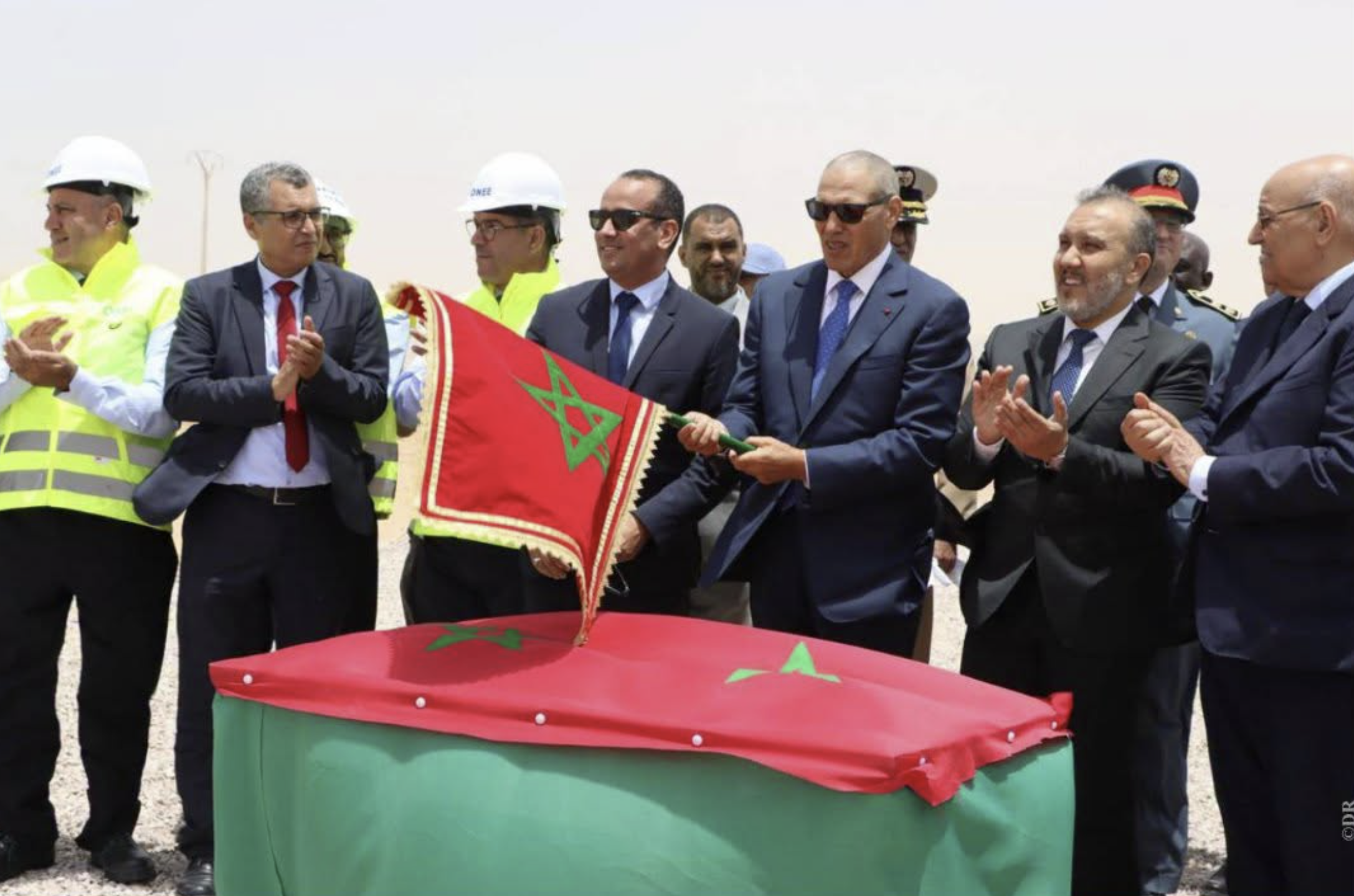 بمناسبة عيد العرش المجيد.. المكتب الوطني للكهرباء والماء الصالح للشرب يدشن ويطلق مشاريع مهيكلة بأكثر من مليار درهم بإقليم العيون