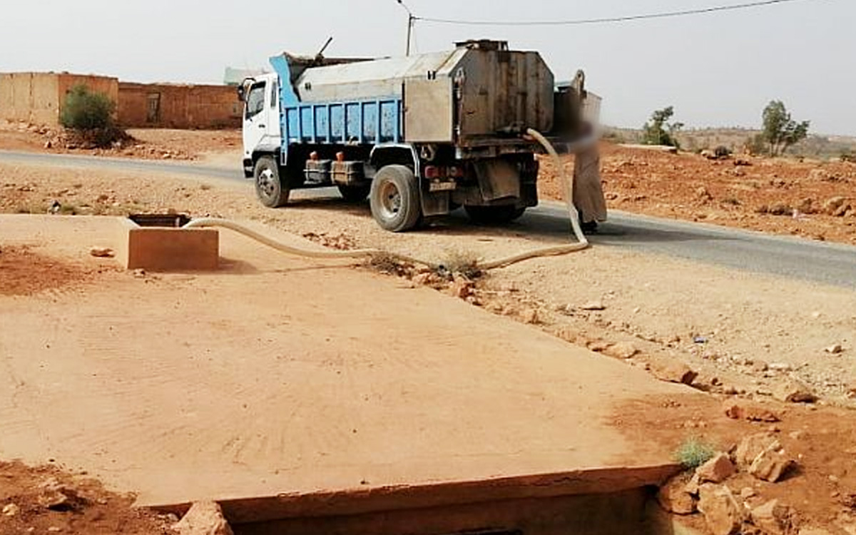 صورة أثناء ملء مطفية