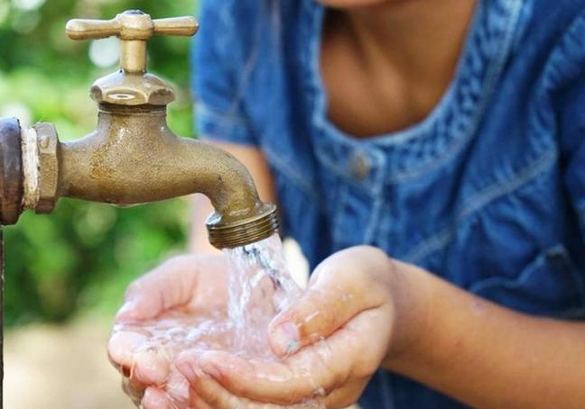 خاصة بالمناطق المتضررة من الجفاف.. جهود متواصلة لتأمين الماء الصالح للشرب بمختلف قرى ومدن المملكة 