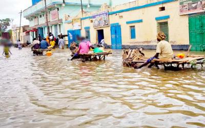 التغيرات المناخية والفيضانات بالصومال تؤدي إلى نزوح 113 ألف مواطن