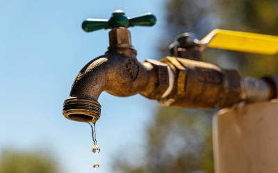 اتخاذ إجراءات حازمة لمواجهة ندرة المياه في جُلّ المناطق الحضرية والقروية بالمغرب